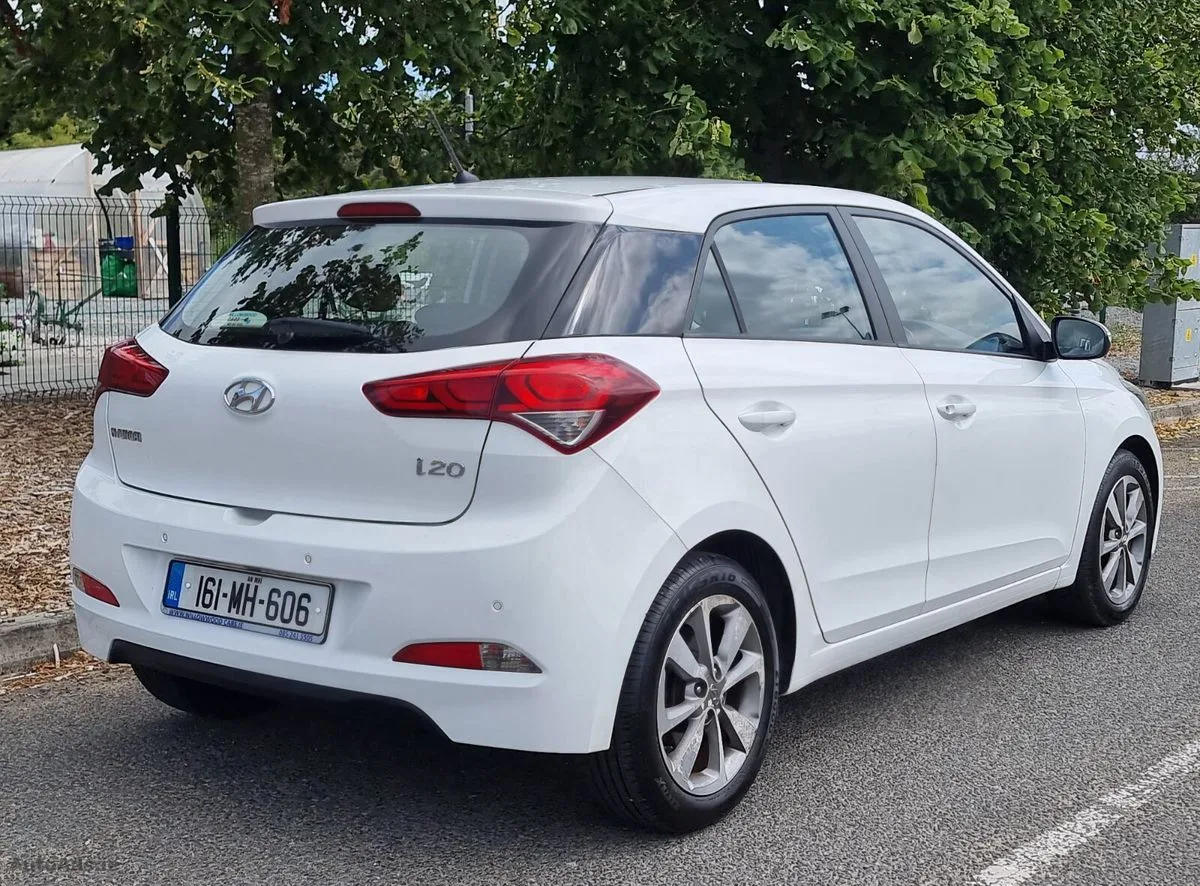 2016 Hyundai i20 – photo 8