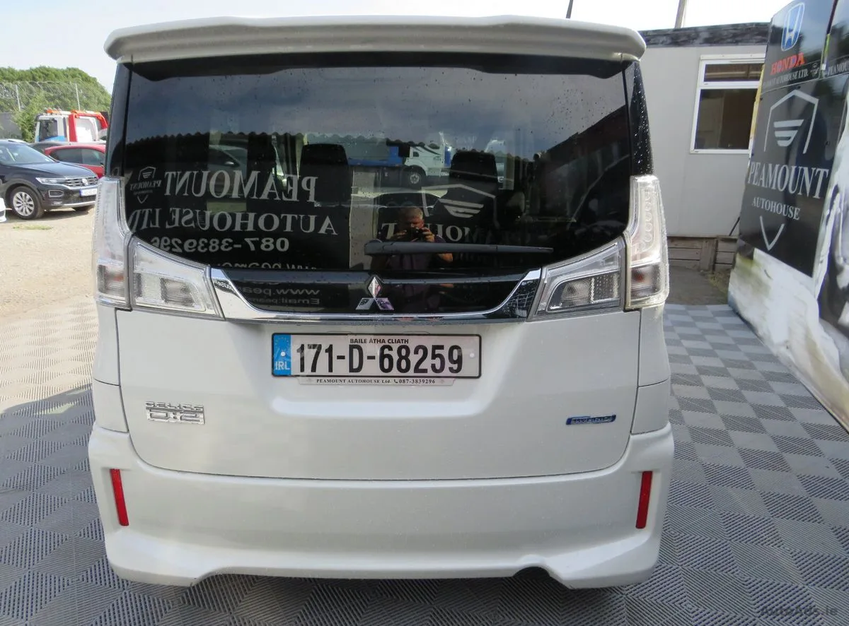2017 Mitsubishi Delica – photo 20