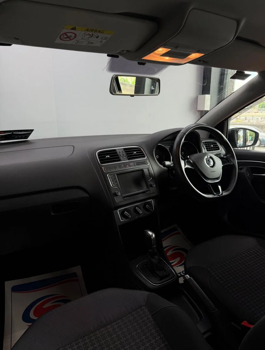 2015 Volkswagen Polo – photo 12