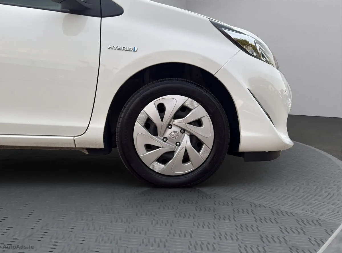 2020 Toyota Aqua – photo 9