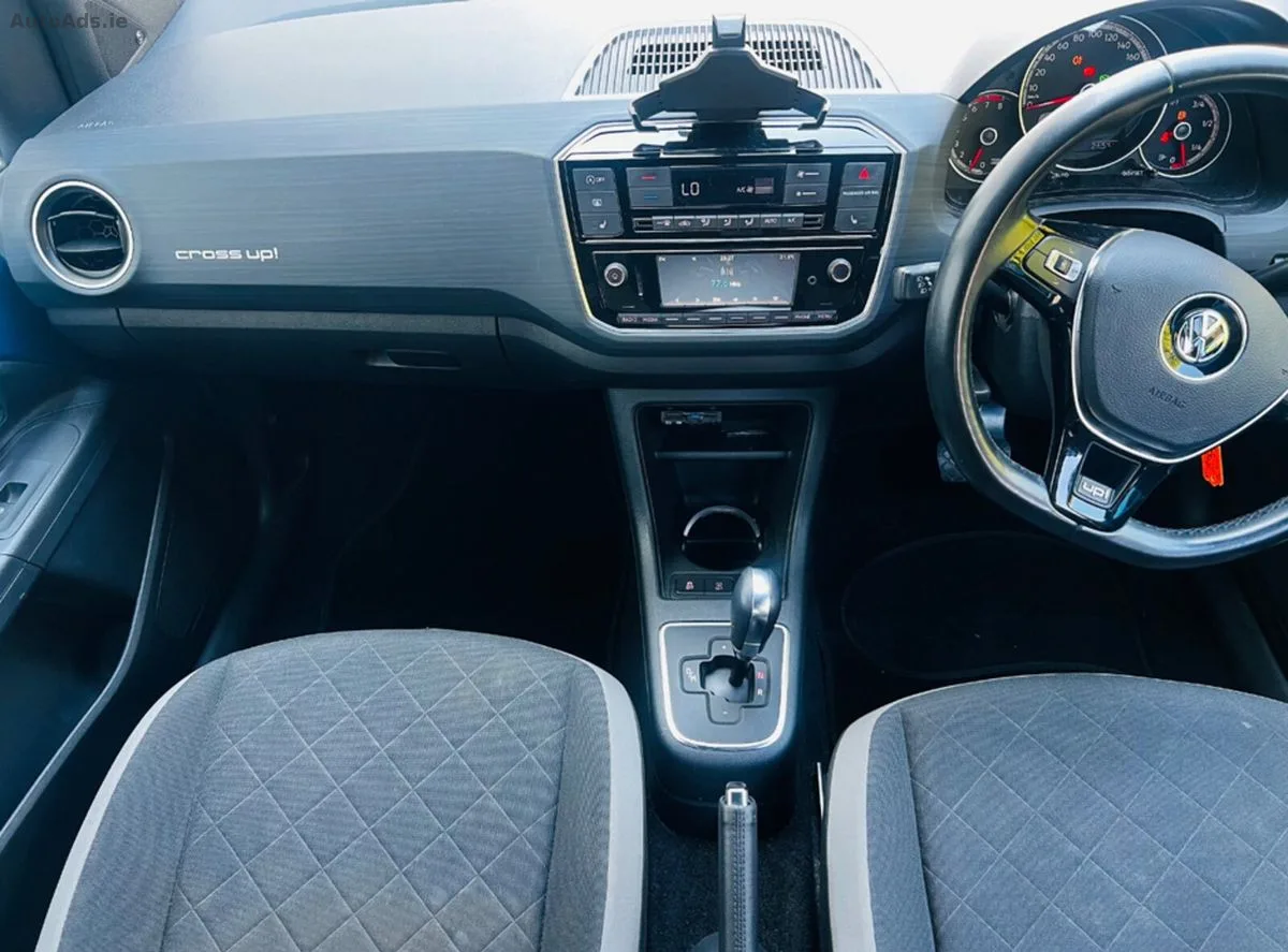 2017 Volkswagen up! – photo 15