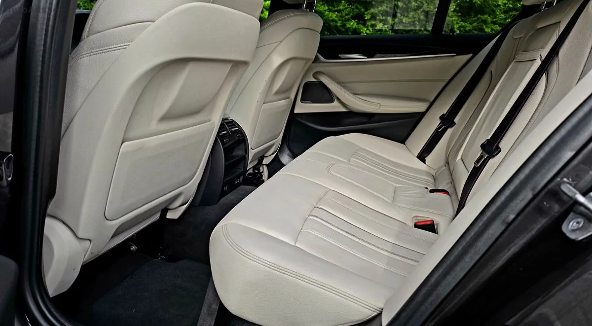 2020 BMW 5-Series – photo 17