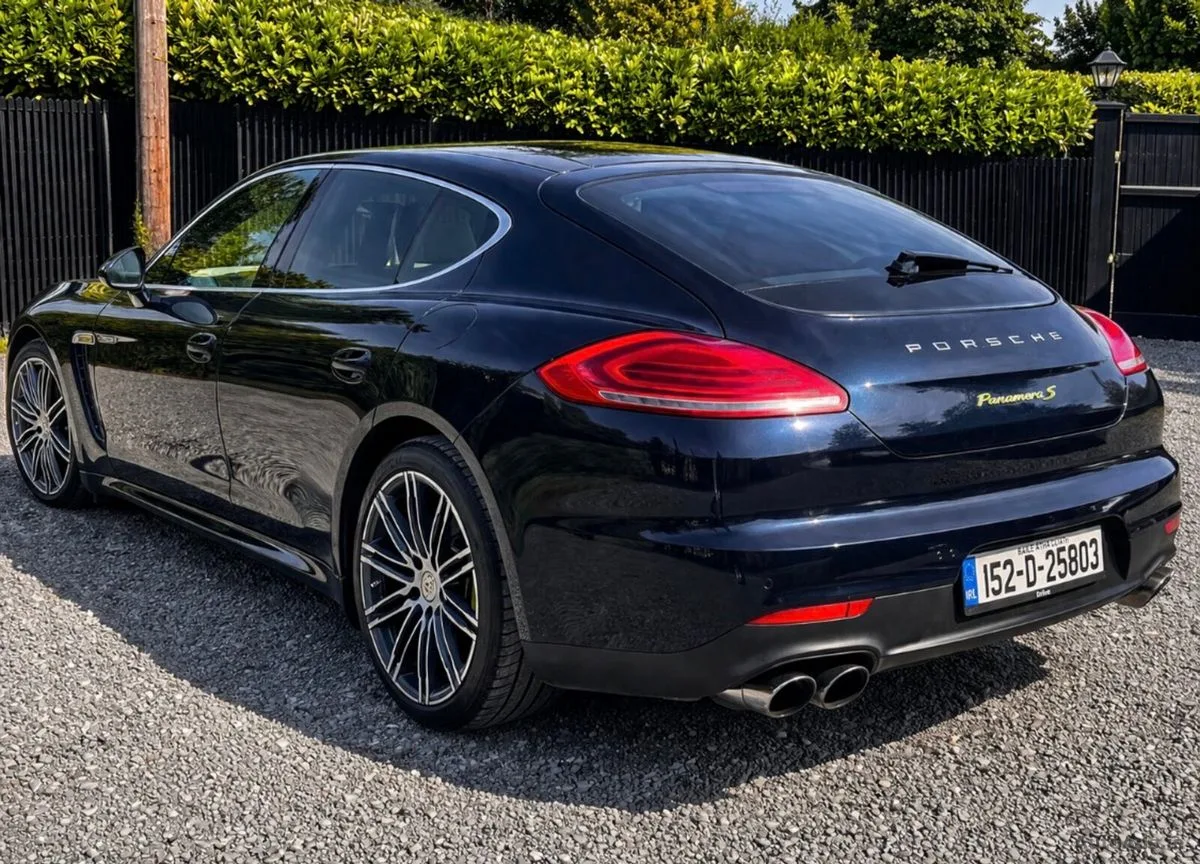 2015 Porsche Panamera – photo 4