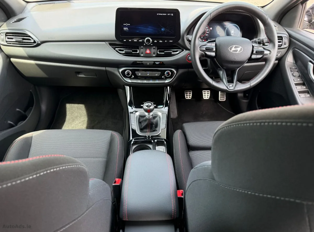 2025 Hyundai i30 – photo 2