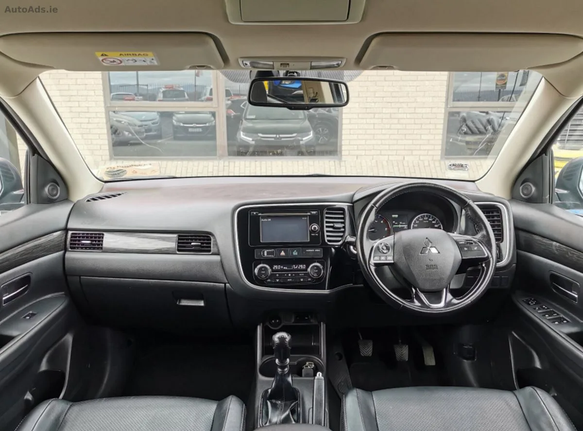 2016 Mitsubishi Outlander – photo 13