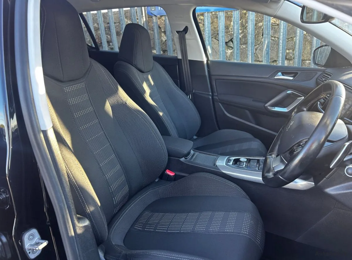 2015 Peugeot 308 – photo 8