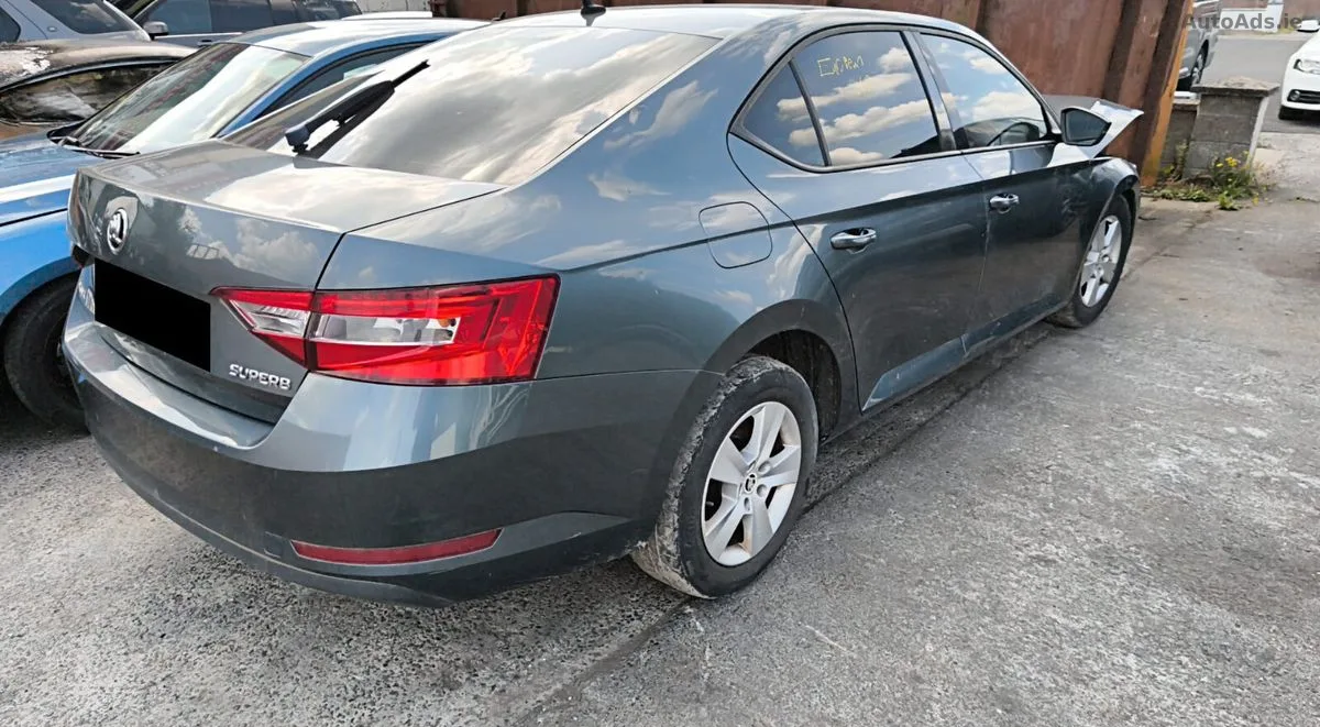 2016 Skoda Superb 1.6 Diesel For Breaking!