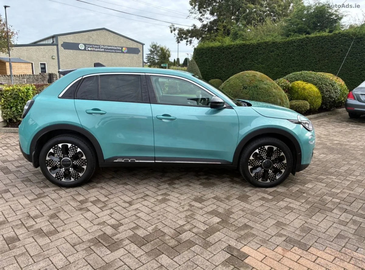 2025 Fiat 600 – photo 4