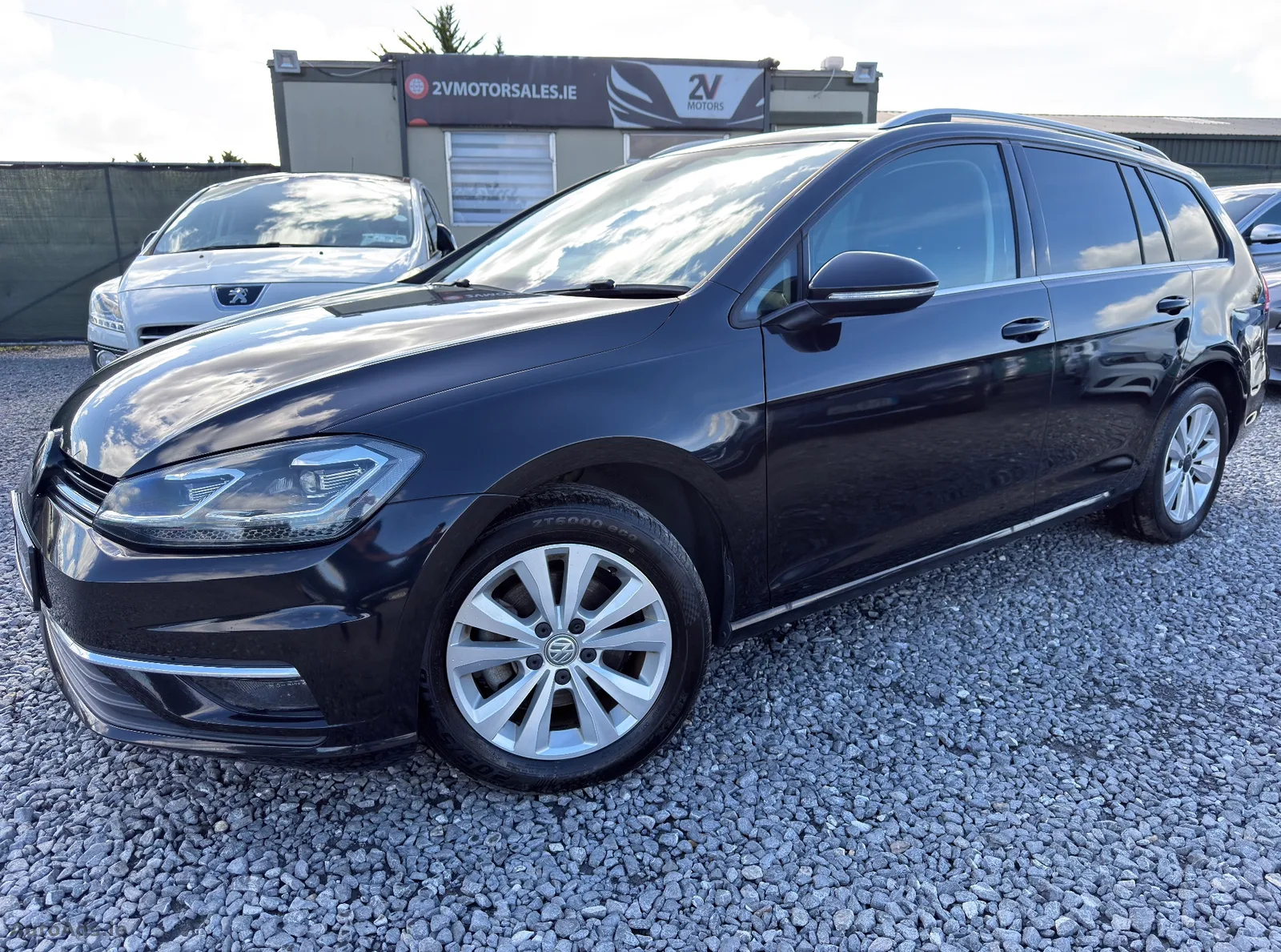 2017 Volkswagen Golf – photo 2