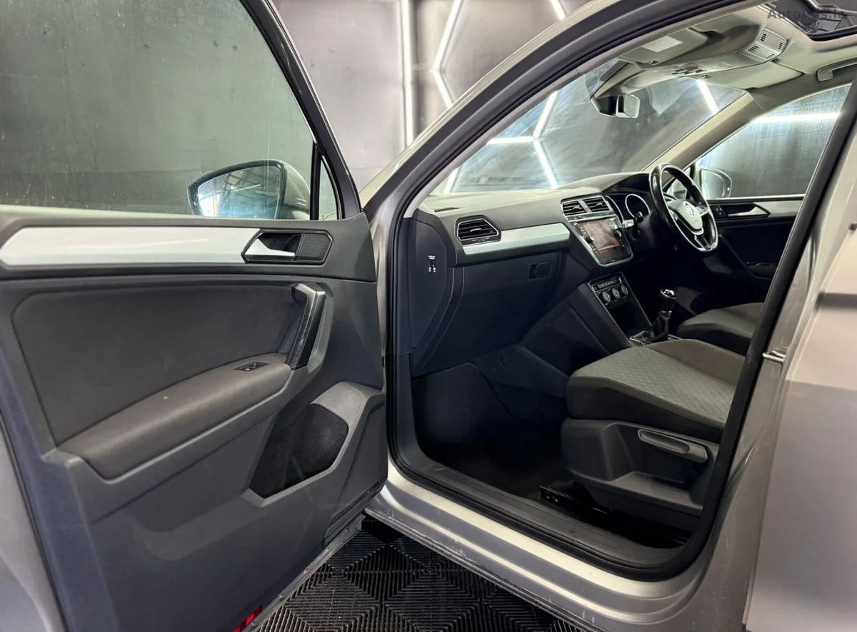 2018 Volkswagen Tiguan – photo 17