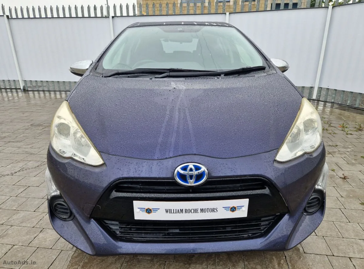 2015 Toyota Aqua – photo 3