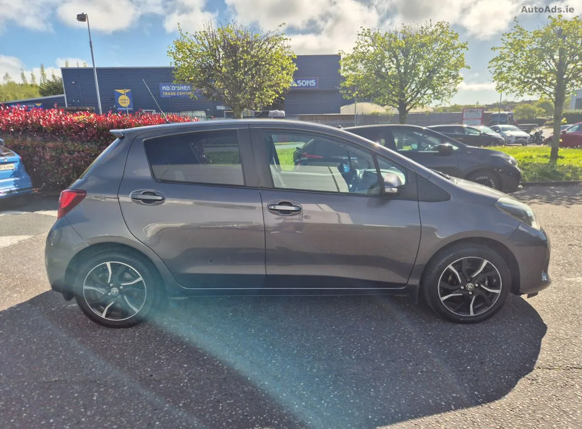 2014 Toyota Yaris – photo 9