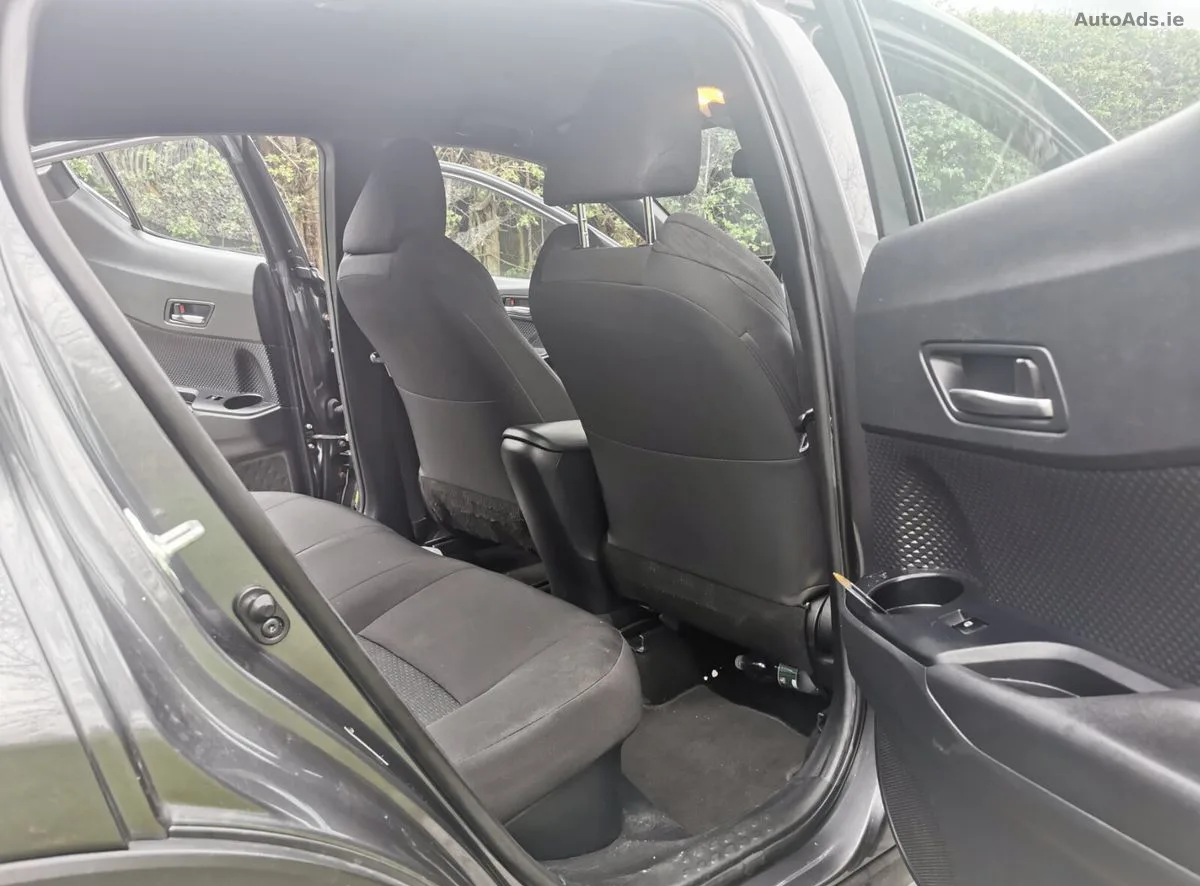 2017 Toyota C-HR – photo 5