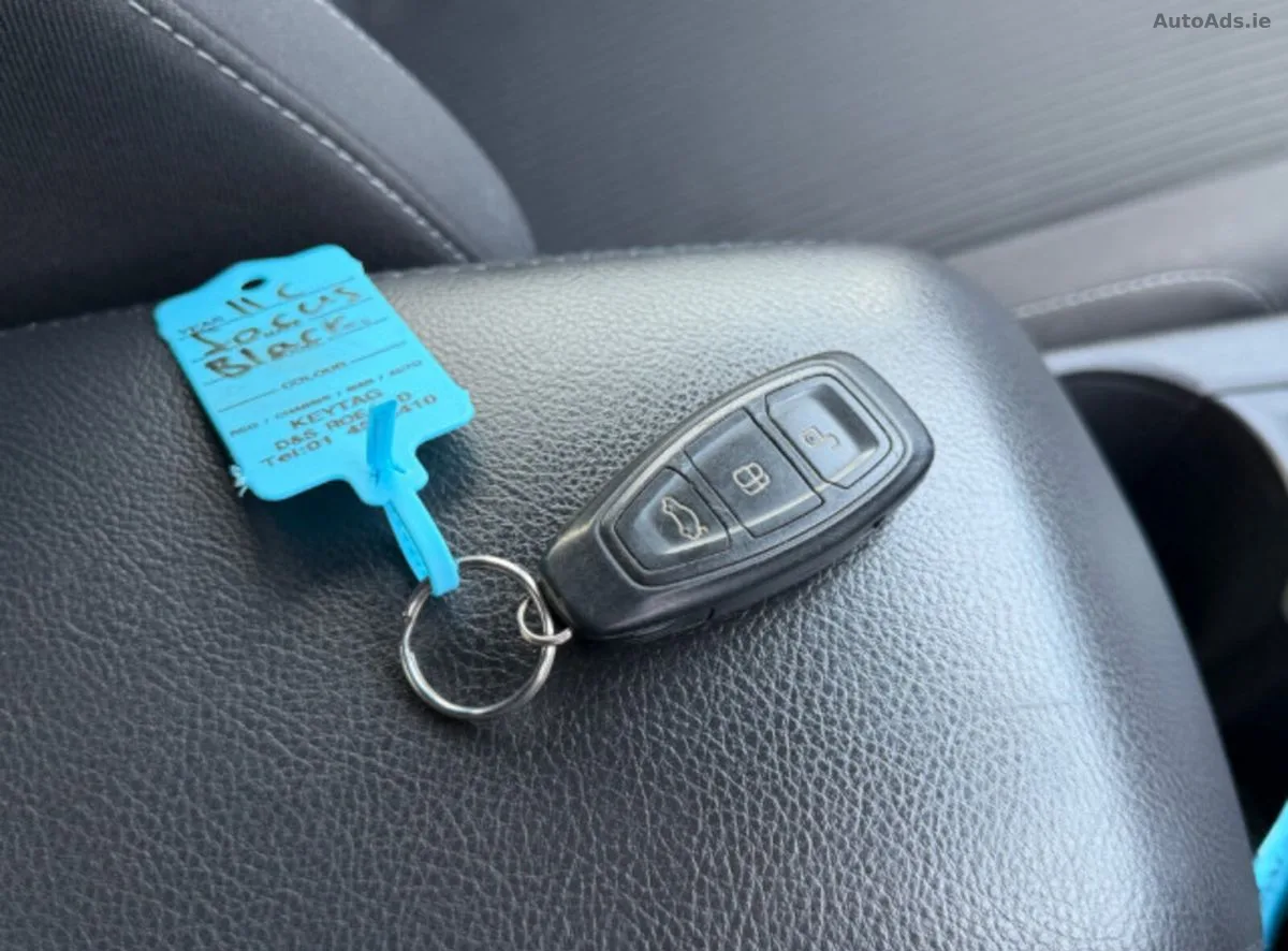 2011 Ford Focus – photo 13