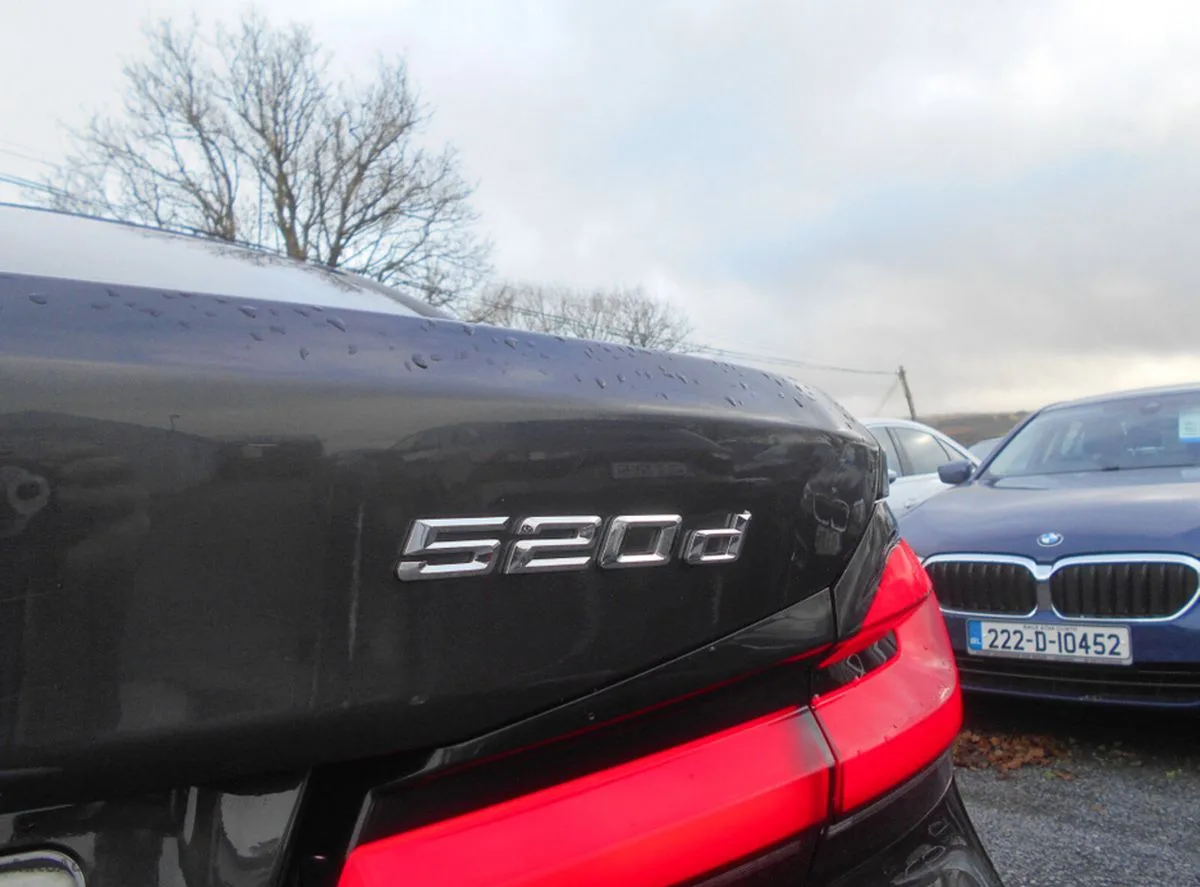 2022 BMW 5-Series – photo 19
