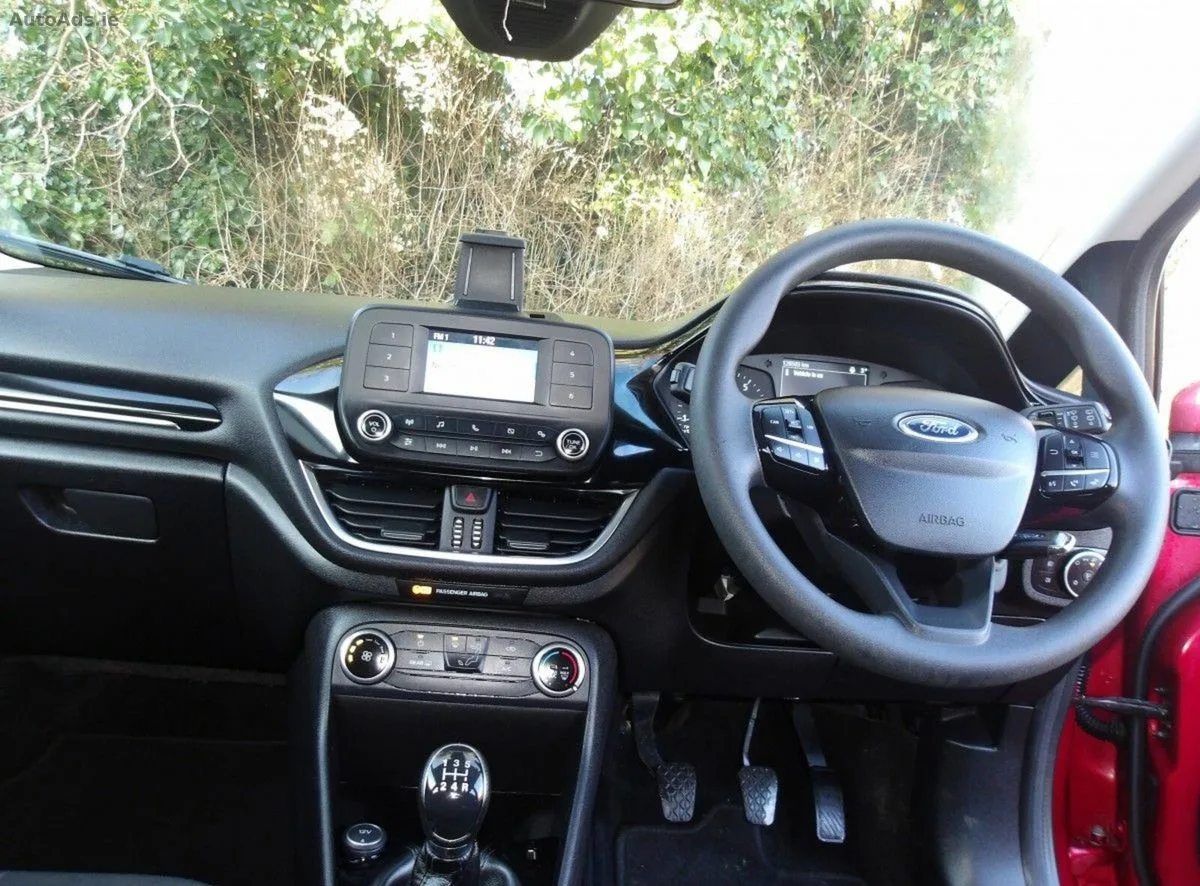2018 Ford Fiesta – photo 8