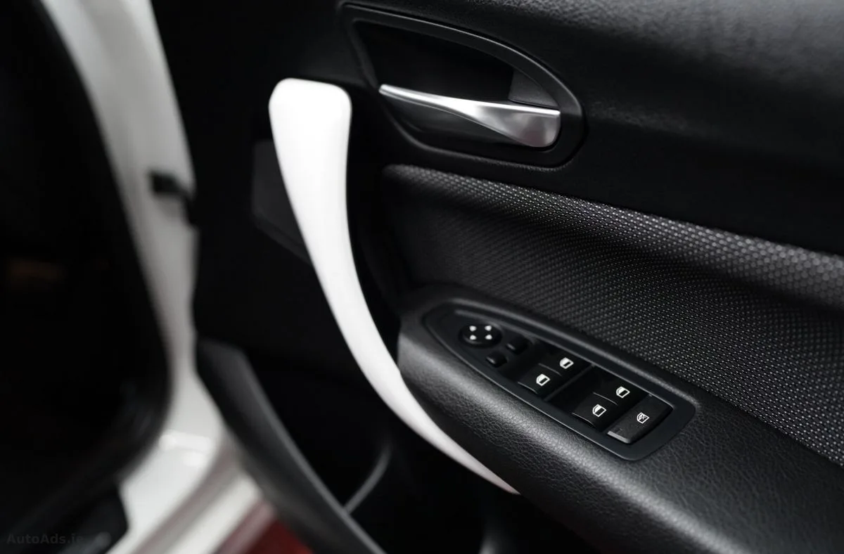 2015 BMW 1-Series – photo 18