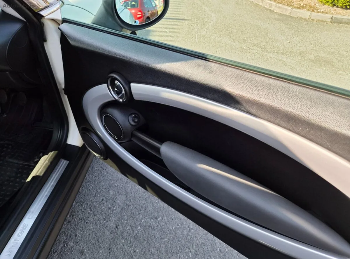 2008 Mini One – photo 18