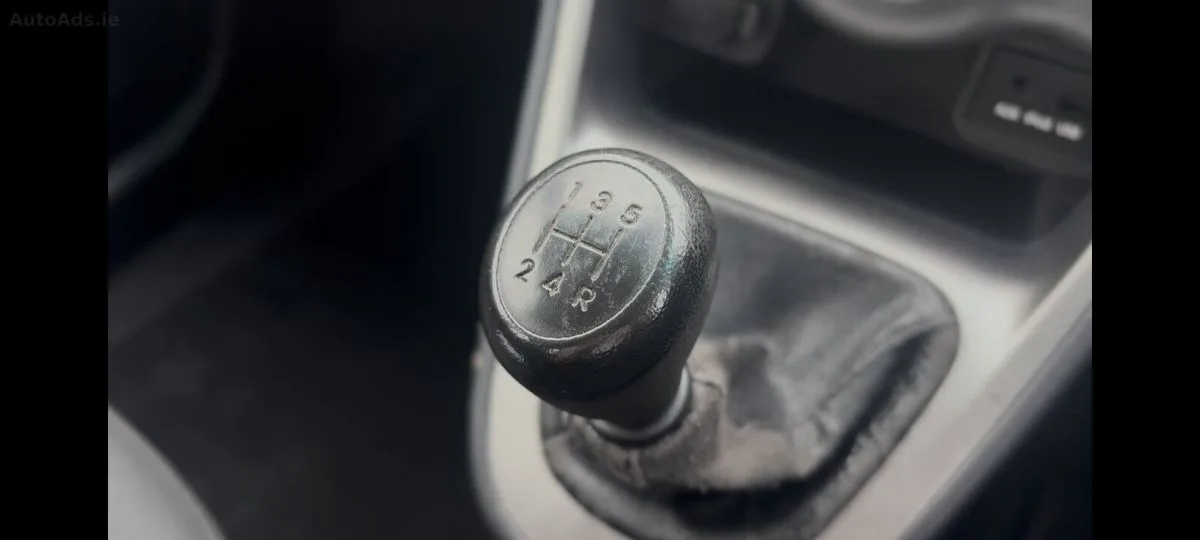 2013 Hyundai i10 – photo 13