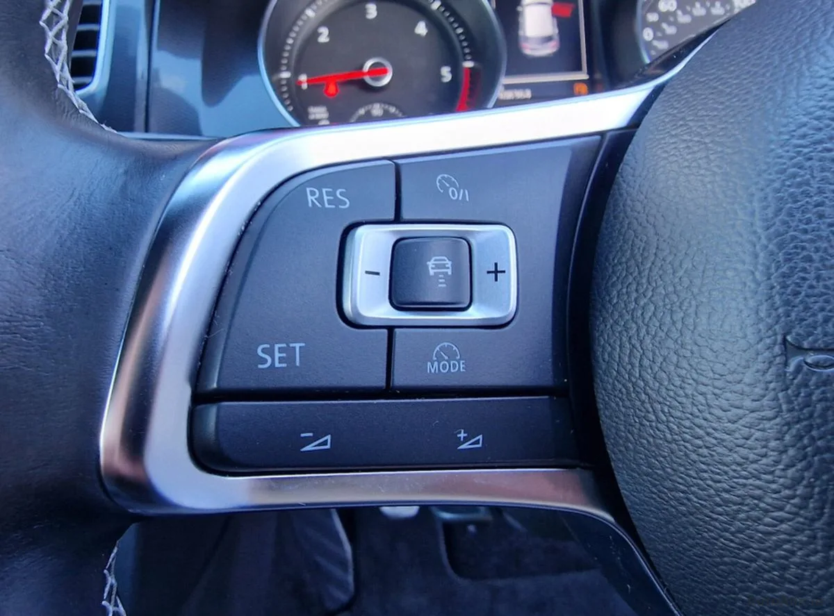 2014 Volkswagen Golf – photo 17