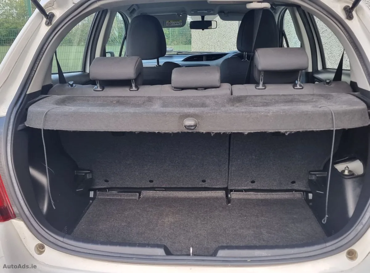 2015 Toyota Yaris – photo 20