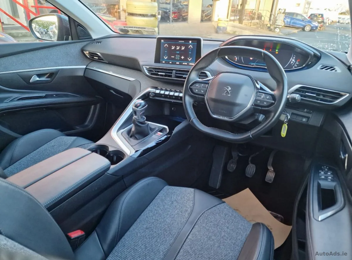 2018 Peugeot 5008 – photo 15