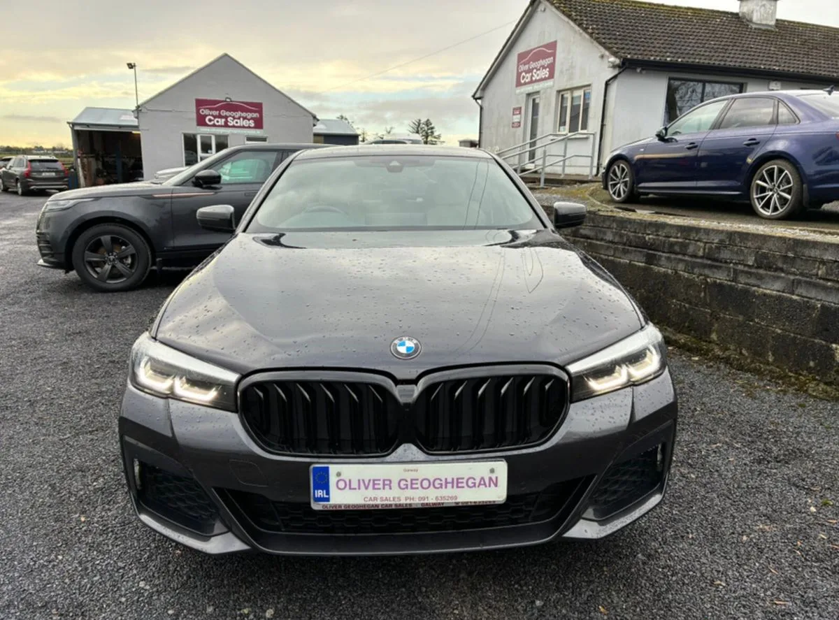 2022 BMW 5-Series – photo 12