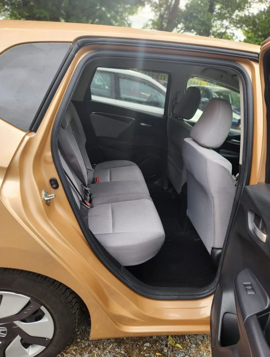 2014 Honda Fit – photo 19