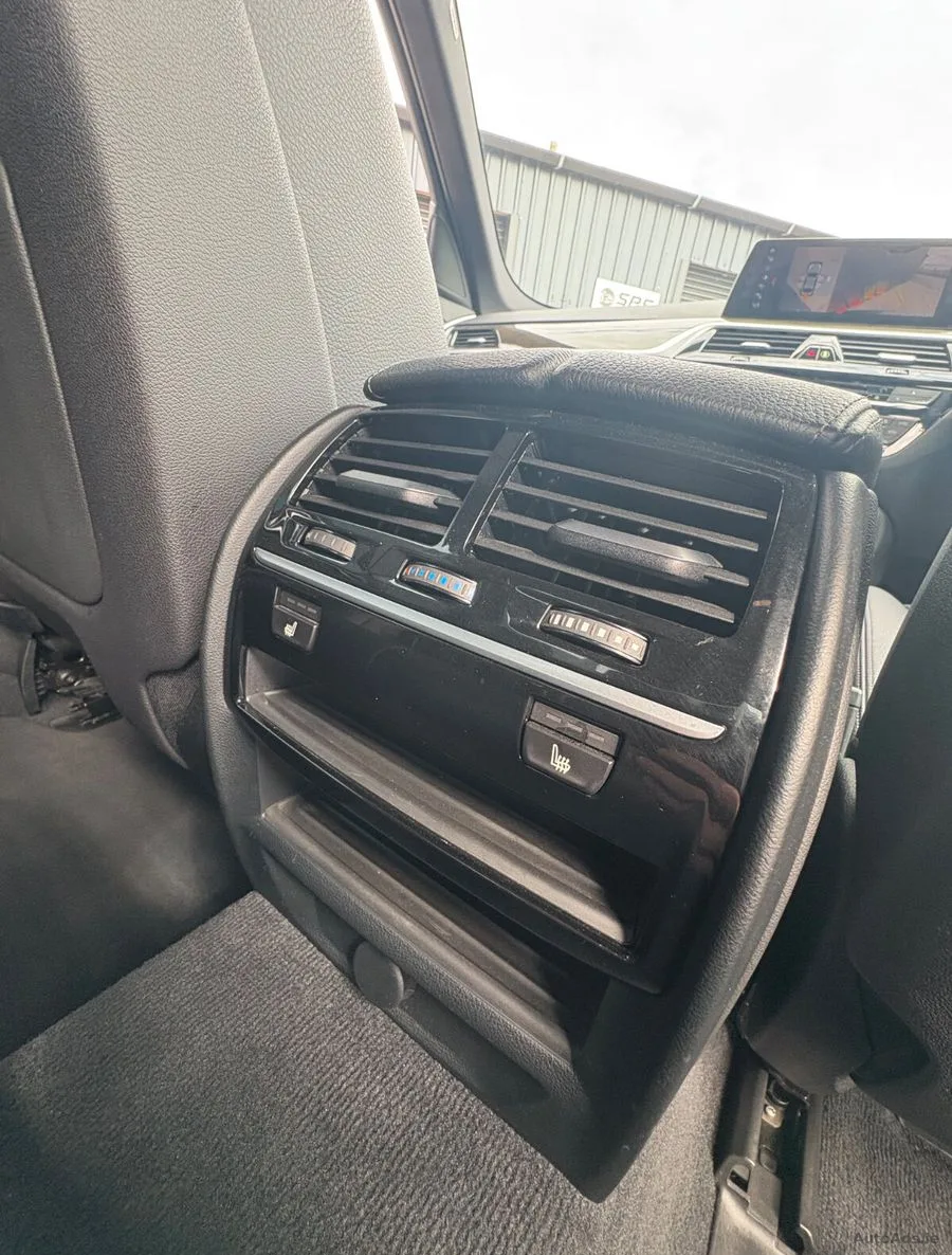 2017 BMW 5-Series – photo 9
