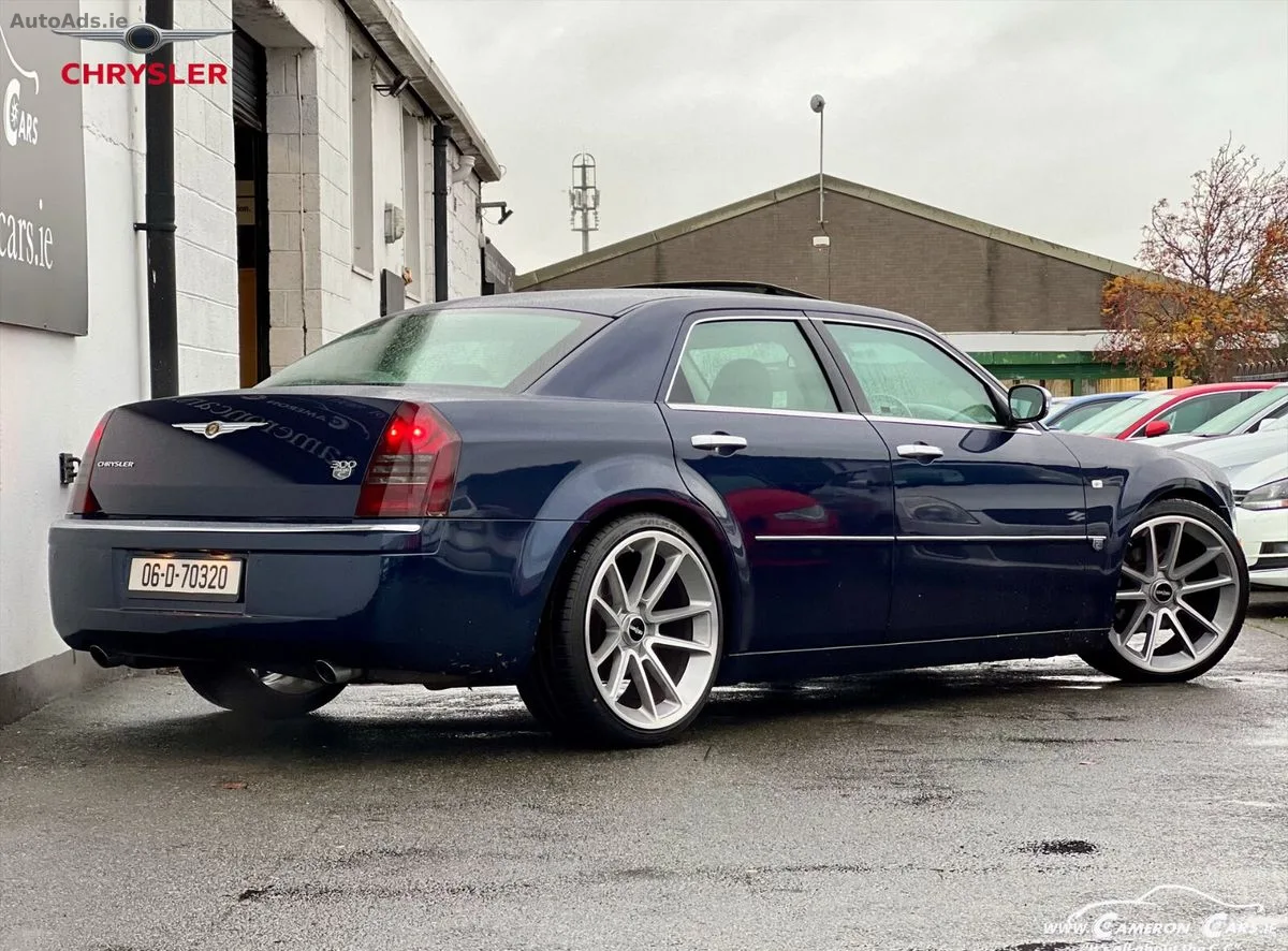 2006 Chrysler 300C – photo 2