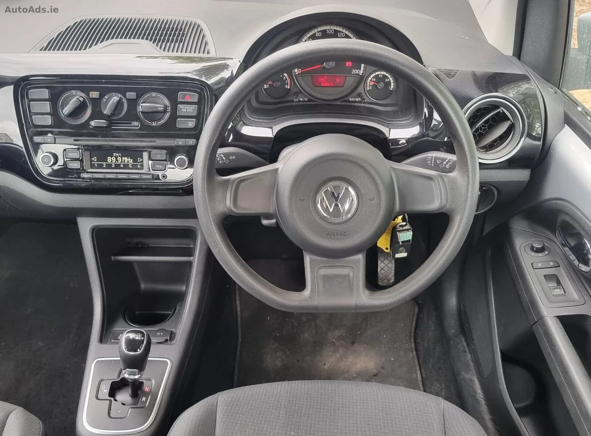 2013 Volkswagen up! – photo 20