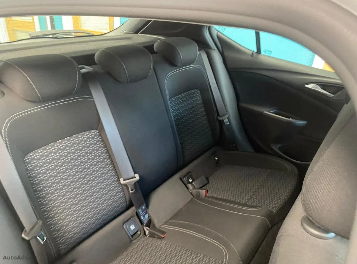 2019 Vauxhall Astra – photo 5