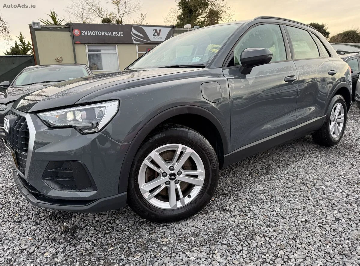 2022 Audi Q3 – photo 2