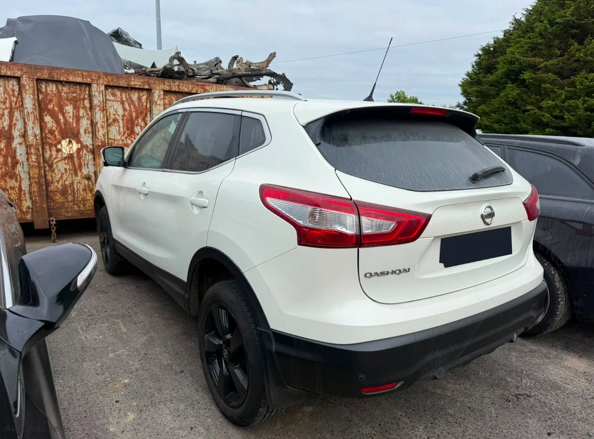 2016 Nissan Qashqai 1.2 Petrol For Breaking!
