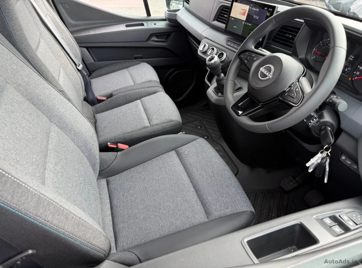 2026 Nissan Interstar – photo 12
