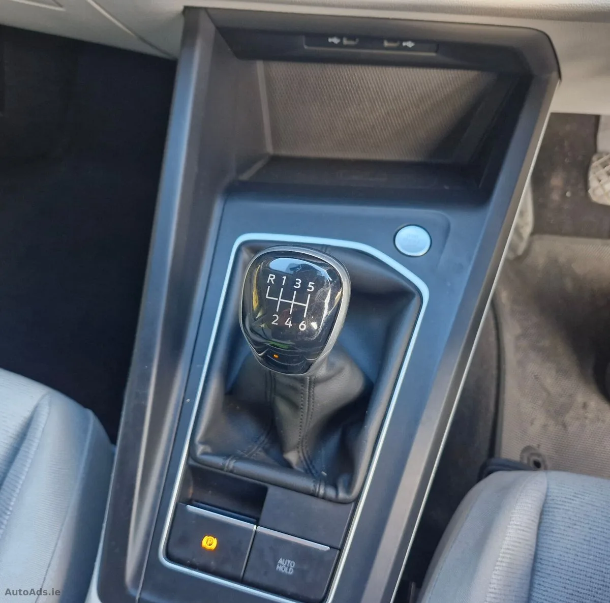 2022 Volkswagen Golf – photo 14