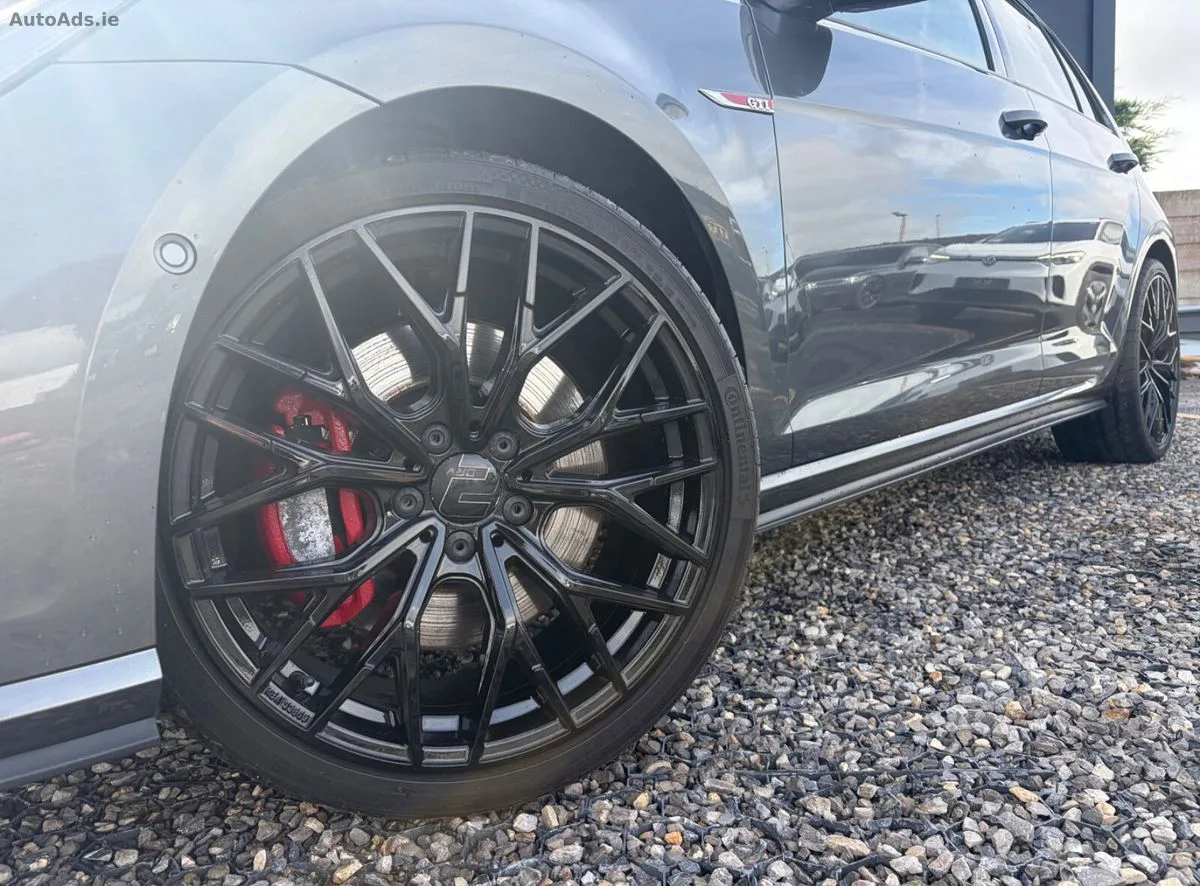 2018 Volkswagen Golf – photo 2