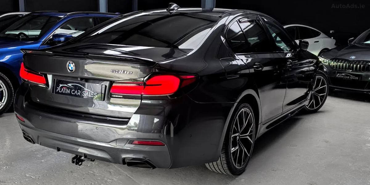 2020 BMW 5-Series – photo 12