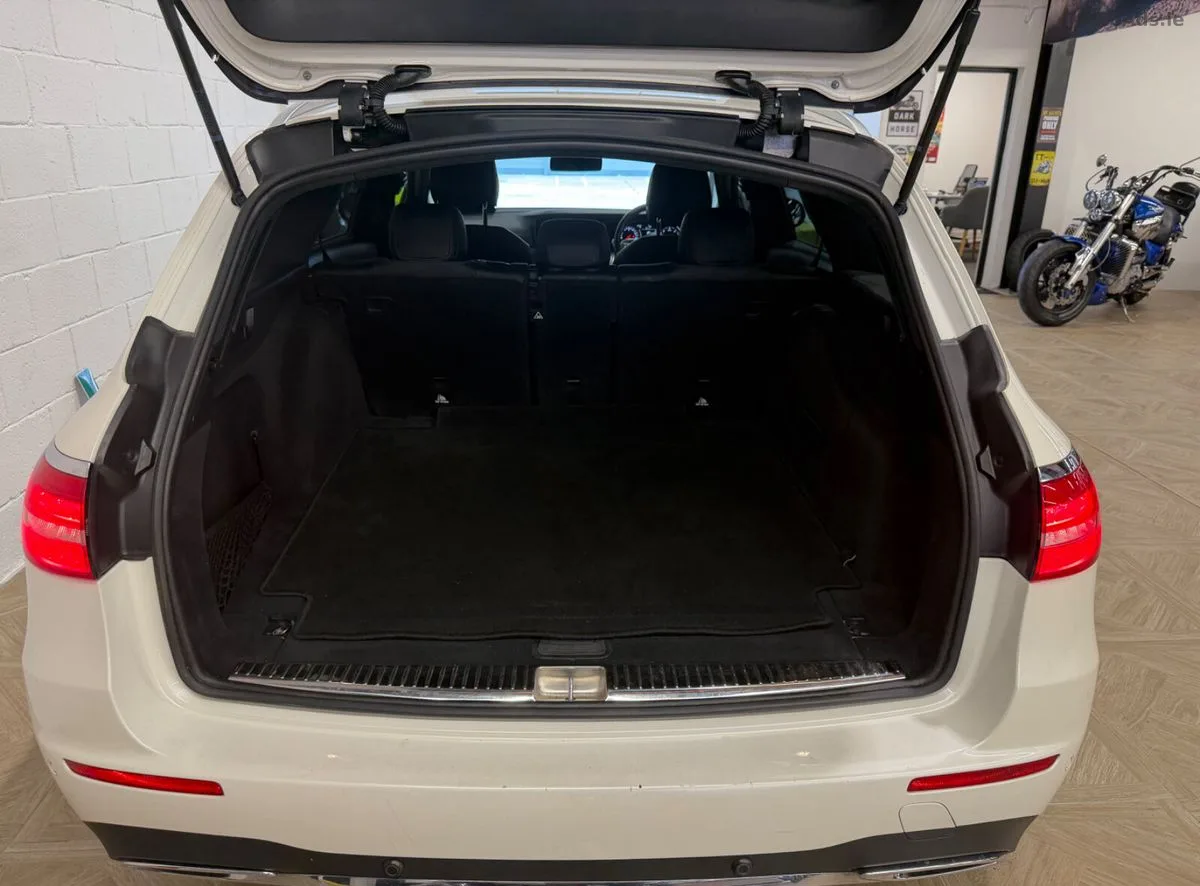 2019 Mercedes-Benz E-Class – photo 9