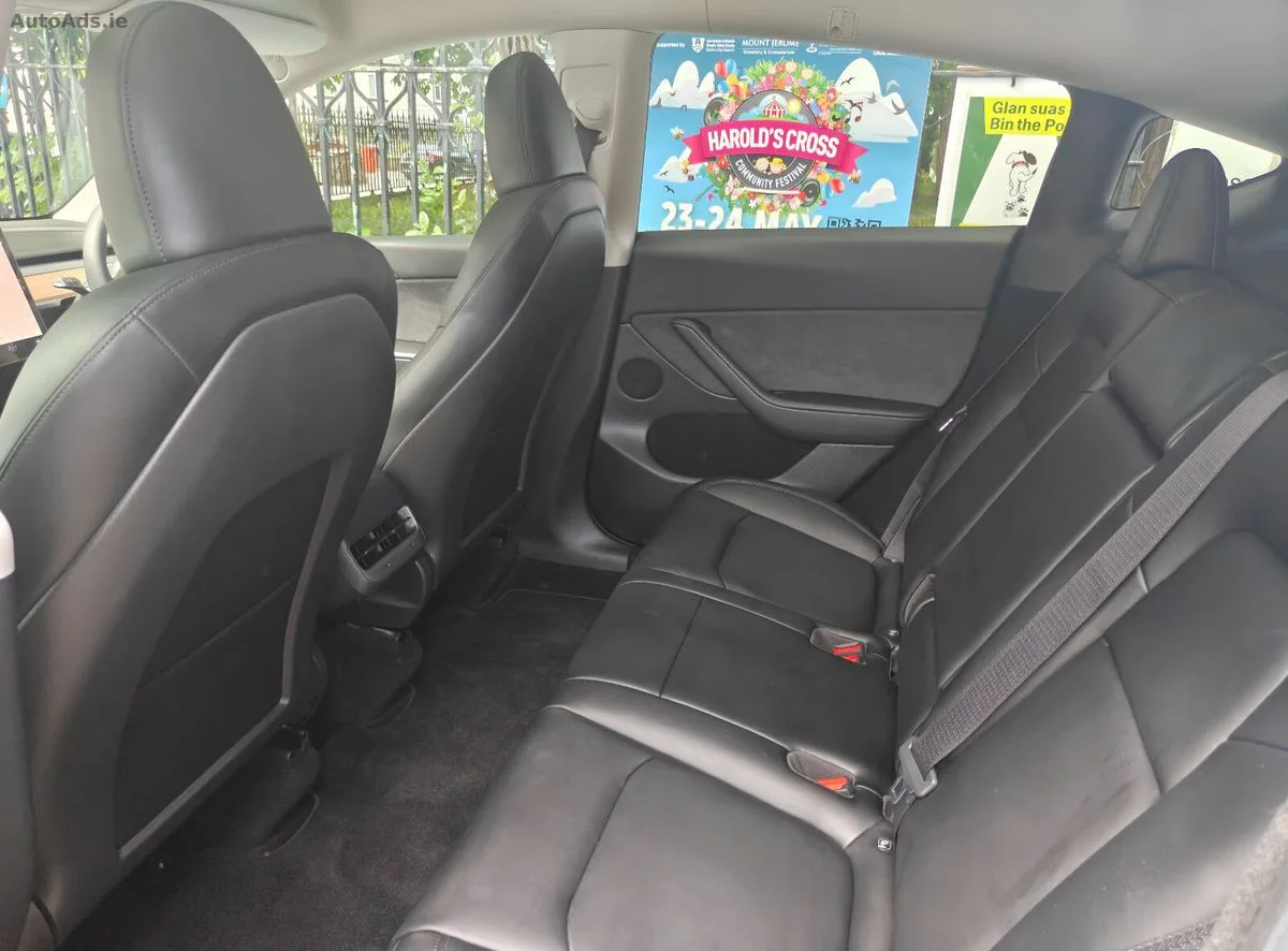 2024 Tesla Model Y – photo 10