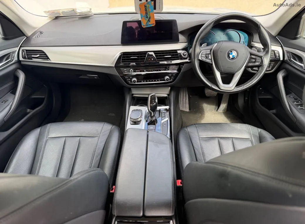 2018 BMW 5 Series – photo 6