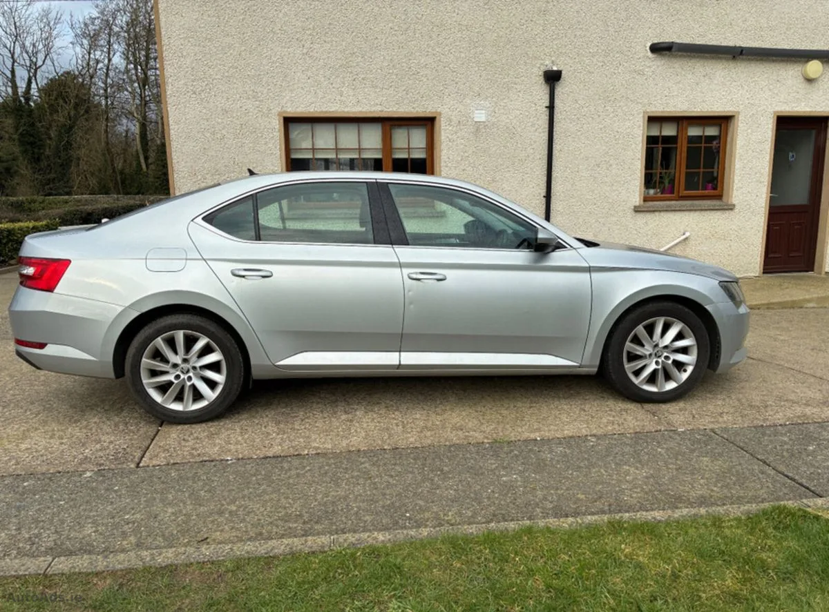 2018 Skoda Superb – photo 5