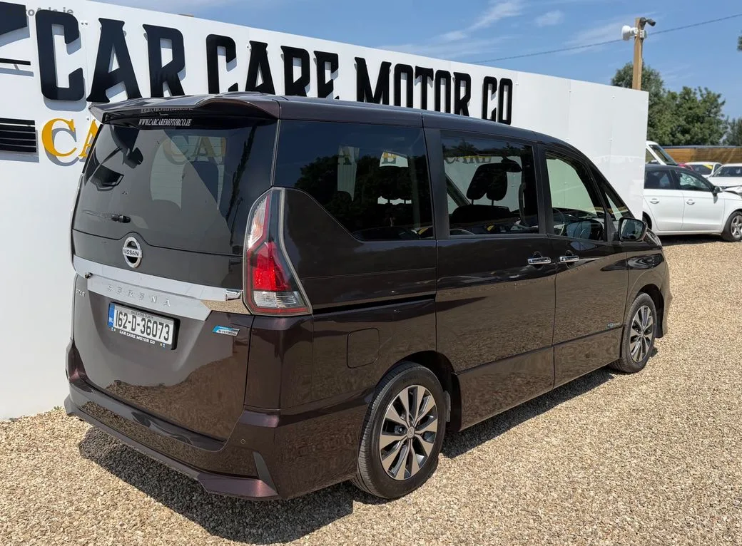 2016 Nissan Serena – photo 4