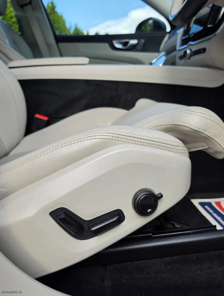 2021 Volvo XC60 – photo 20