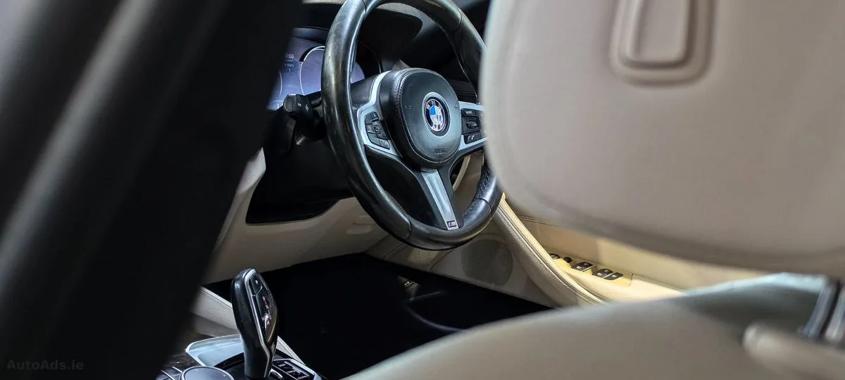 2017 BMW 5-Series – photo 17