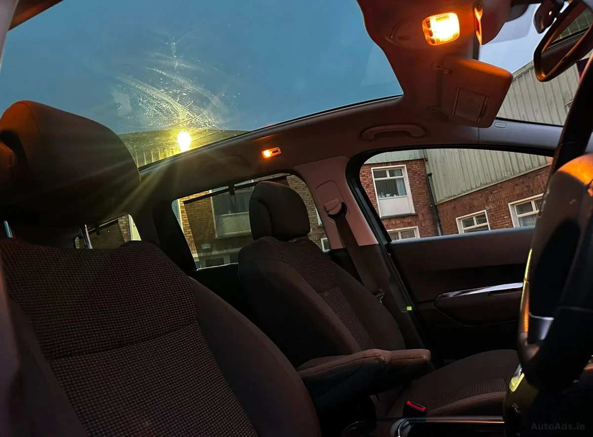 2013 Peugeot 5008 – photo 12