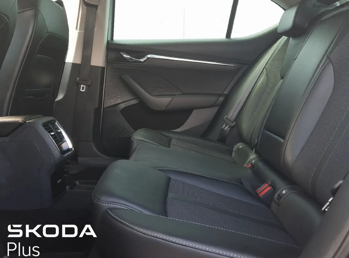 2023 Skoda Octavia – photo 6
