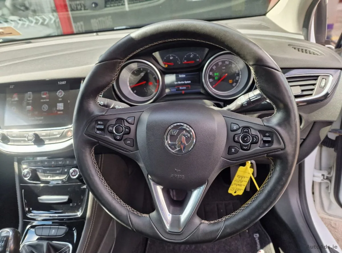 2017 Vauxhall Astra – photo 16