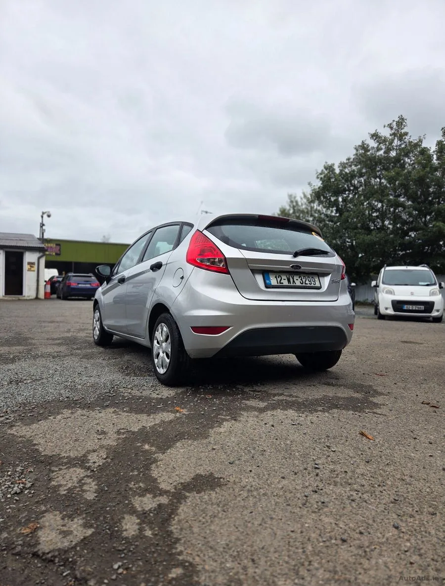 2012 Ford Fiesta – photo 6