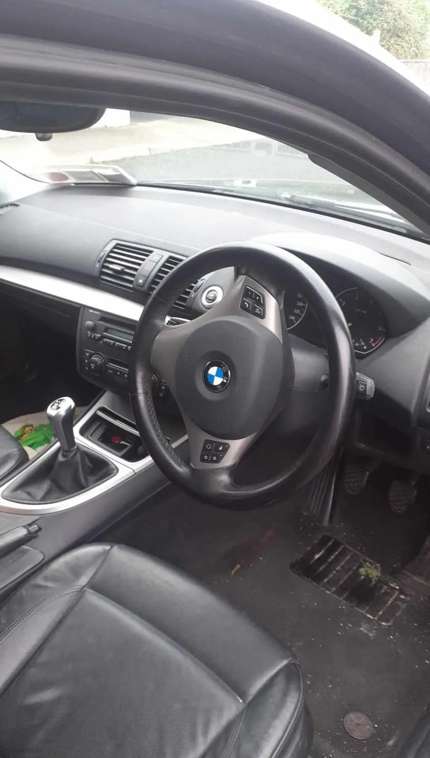 2005 BMW 1 Series – photo 2